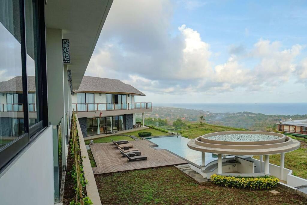 Grand Villa Uluwatu Ungasan  Exterior photo